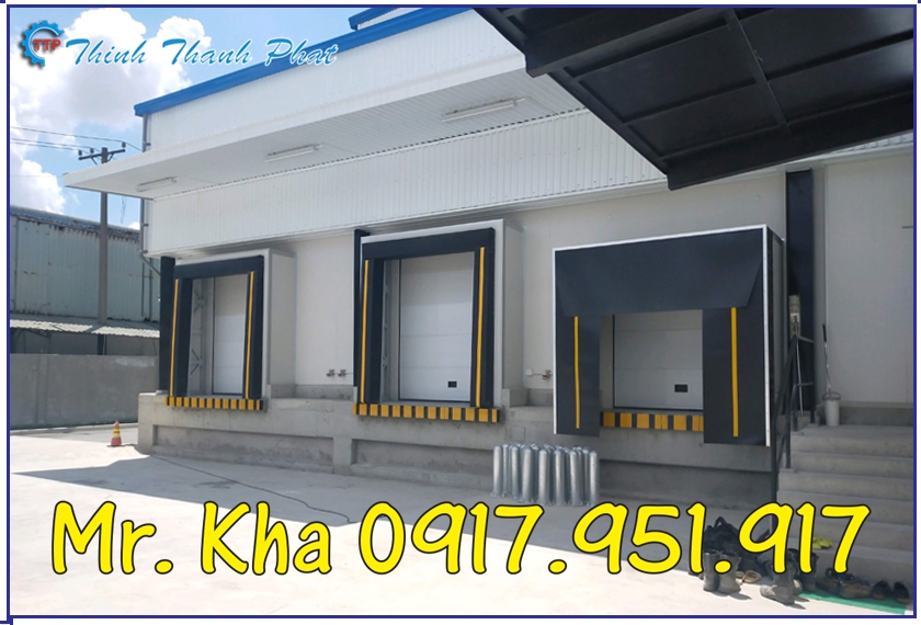 Retractable dock shelter - Bạt che container xuất nhập hàng